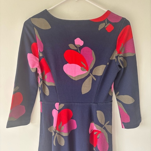 Boden Irene Ponte Dress Navy Blue Pink Red Floral Knee Length 3/4 Sleeve Preppy - Picture 8 of 10